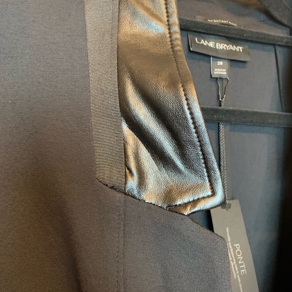 Lane Bryant Ponte Black Blazer Size 28 - Picture 3 of 5